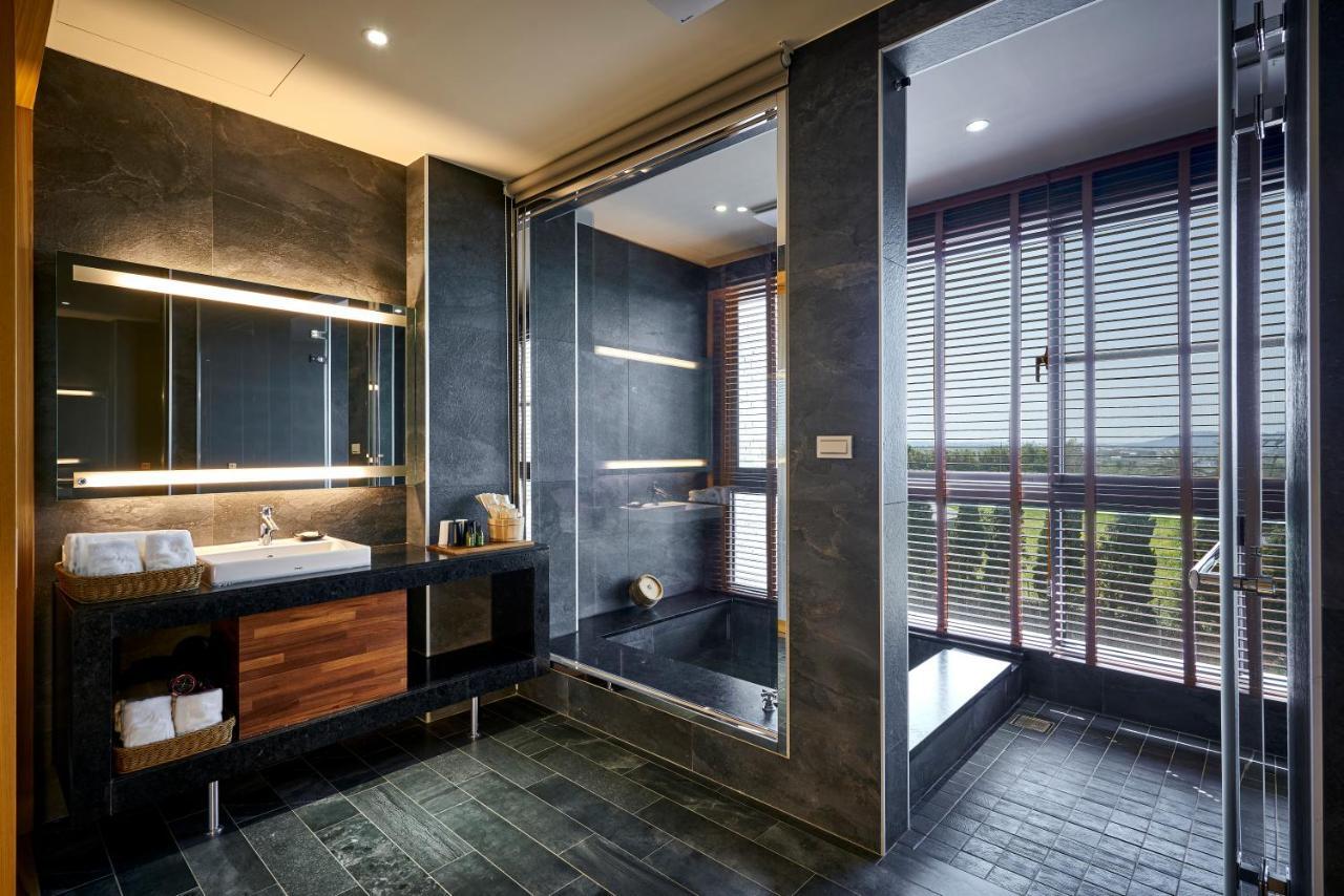 Shine Mood Resort Yuanli Bagian luar foto
